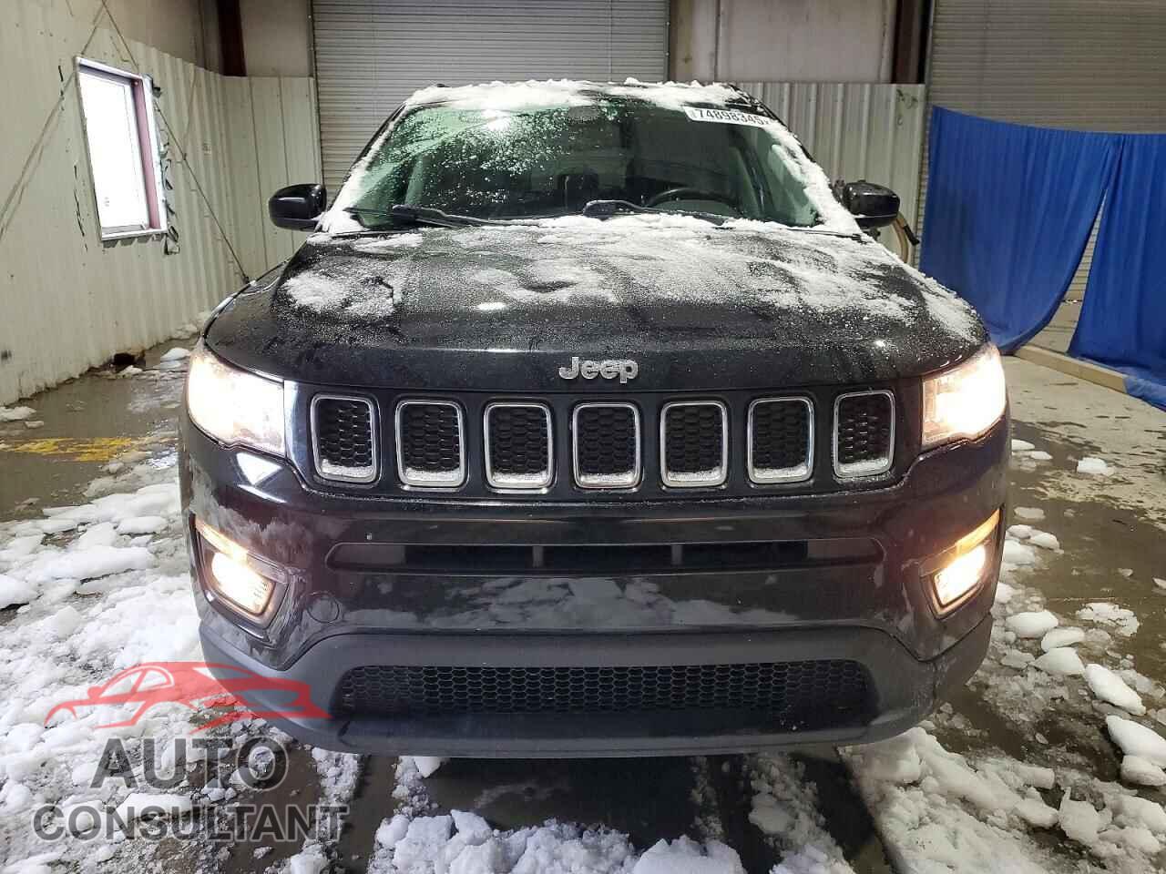 JEEP COMPASS 2020 - 3C4NJDBB9LT240129