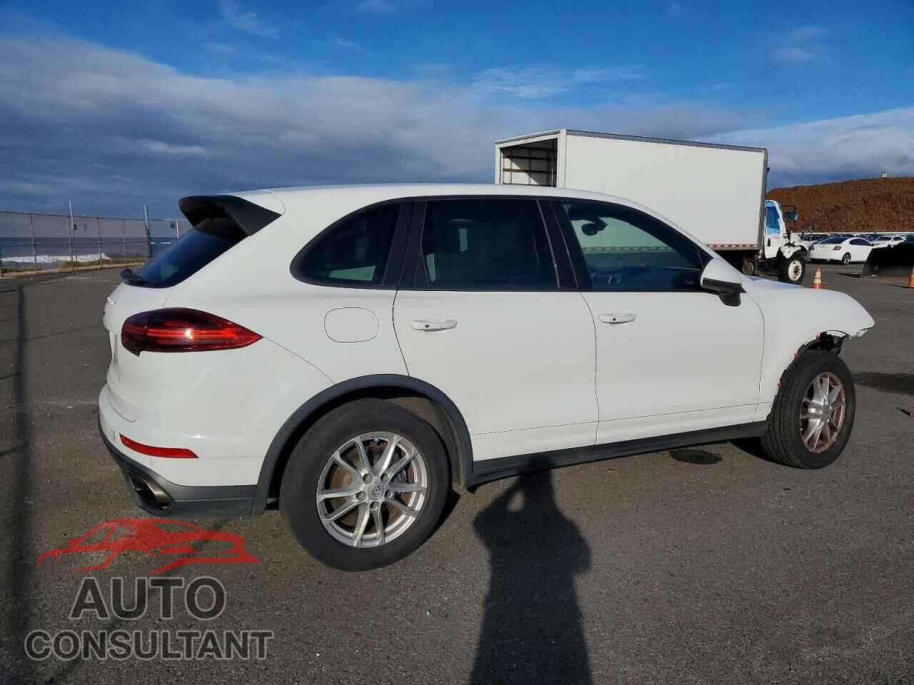 PORSCHE CAYENNE 2016 - WP1AA2A21GLA11612