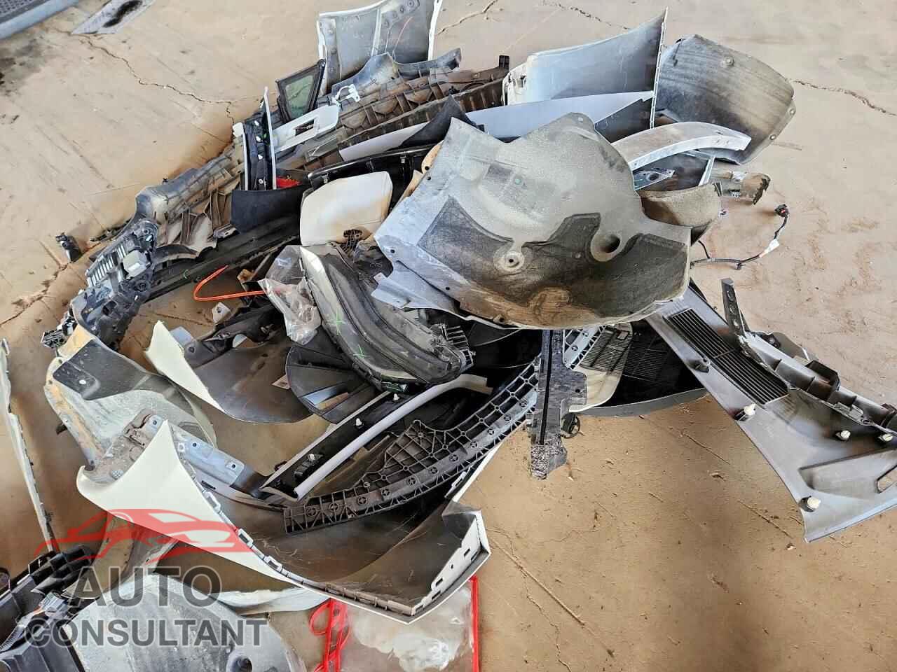 TESLA MODEL 3 2024 - 5YJ3E1EA7RF745221