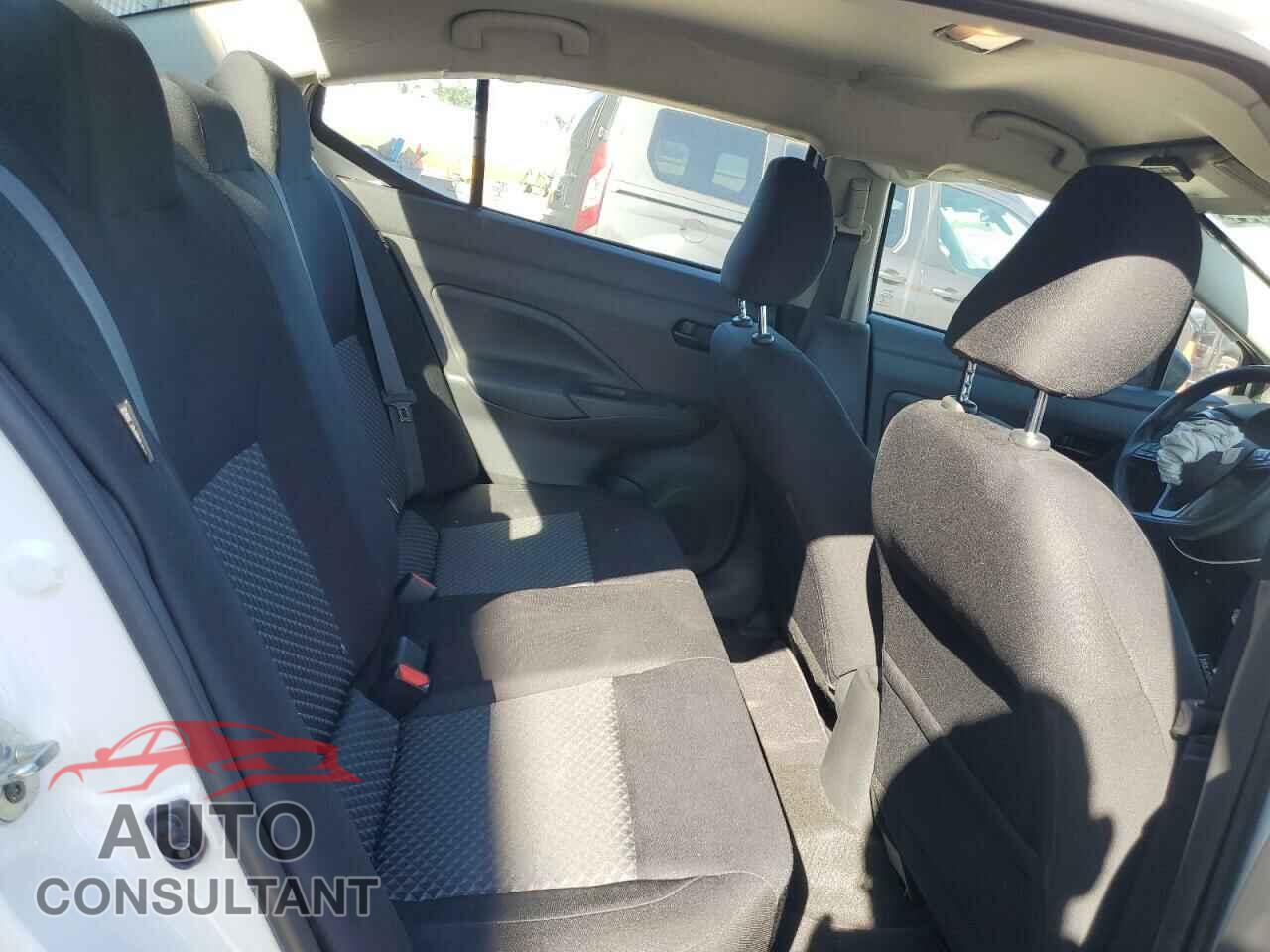 NISSAN VERSA 2023 - 3N1CN8DV0PL809727