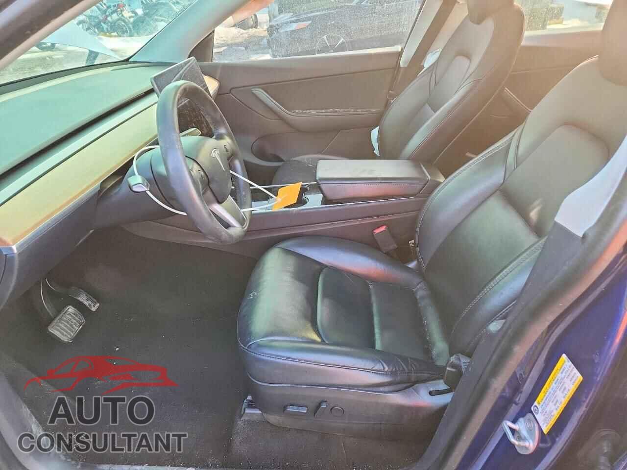 TESLA MODEL Y 2020 - 5YJYGDEE9LF015838
