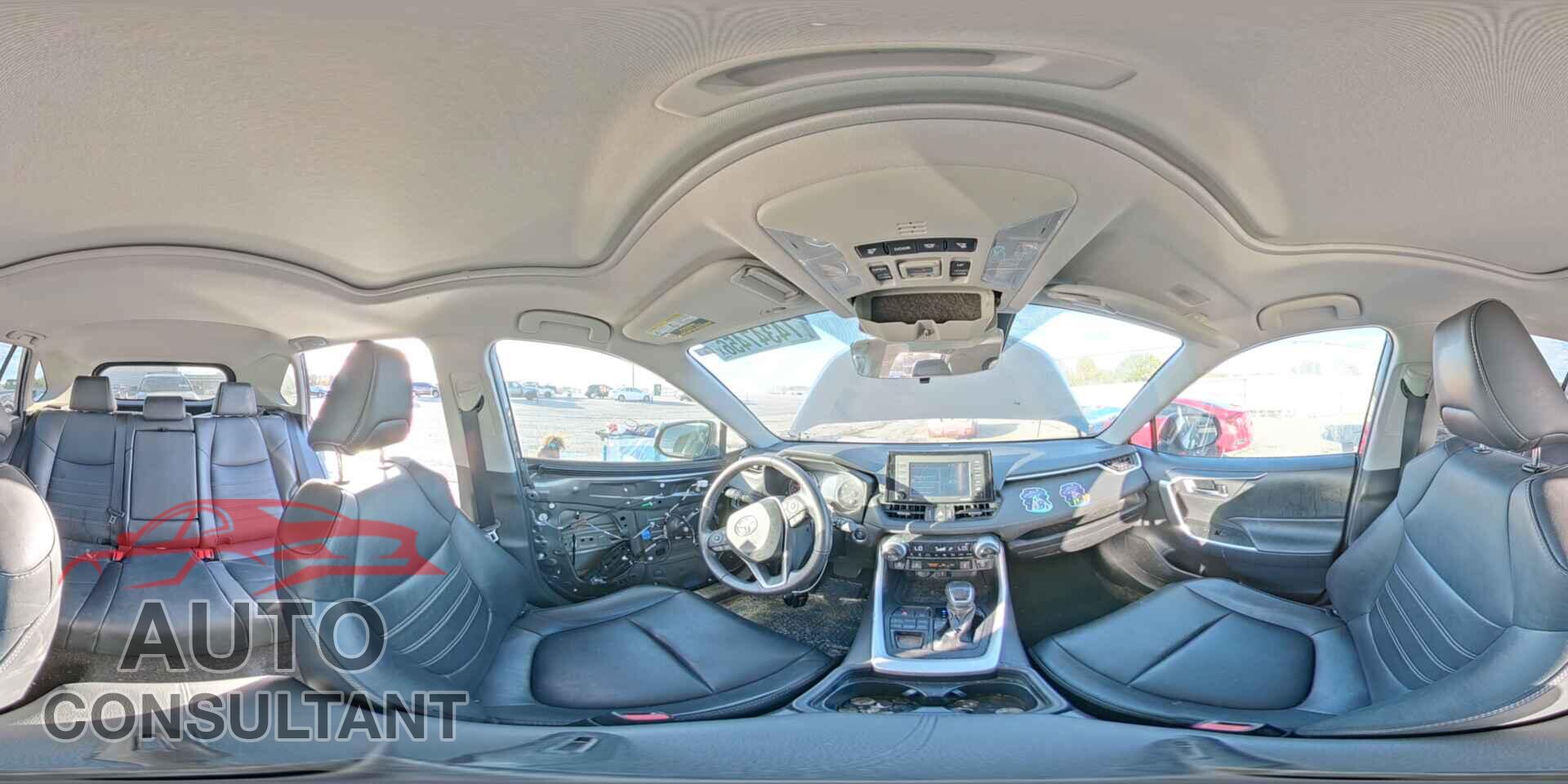TOYOTA RAV4 2021 - 2T3A1RFV6MW162953