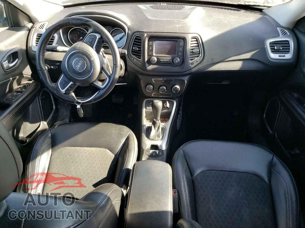 JEEP COMPASS 2018 - 3C4NJCBB5JT501845