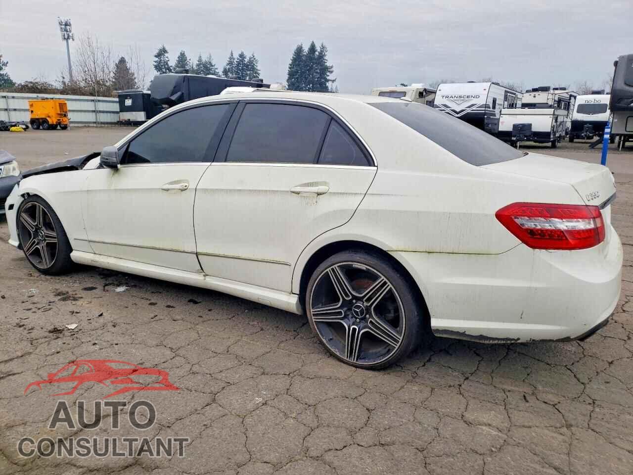 MERCEDES-BENZ E-CLASS 2010 - WDDHF5GB2AA051474