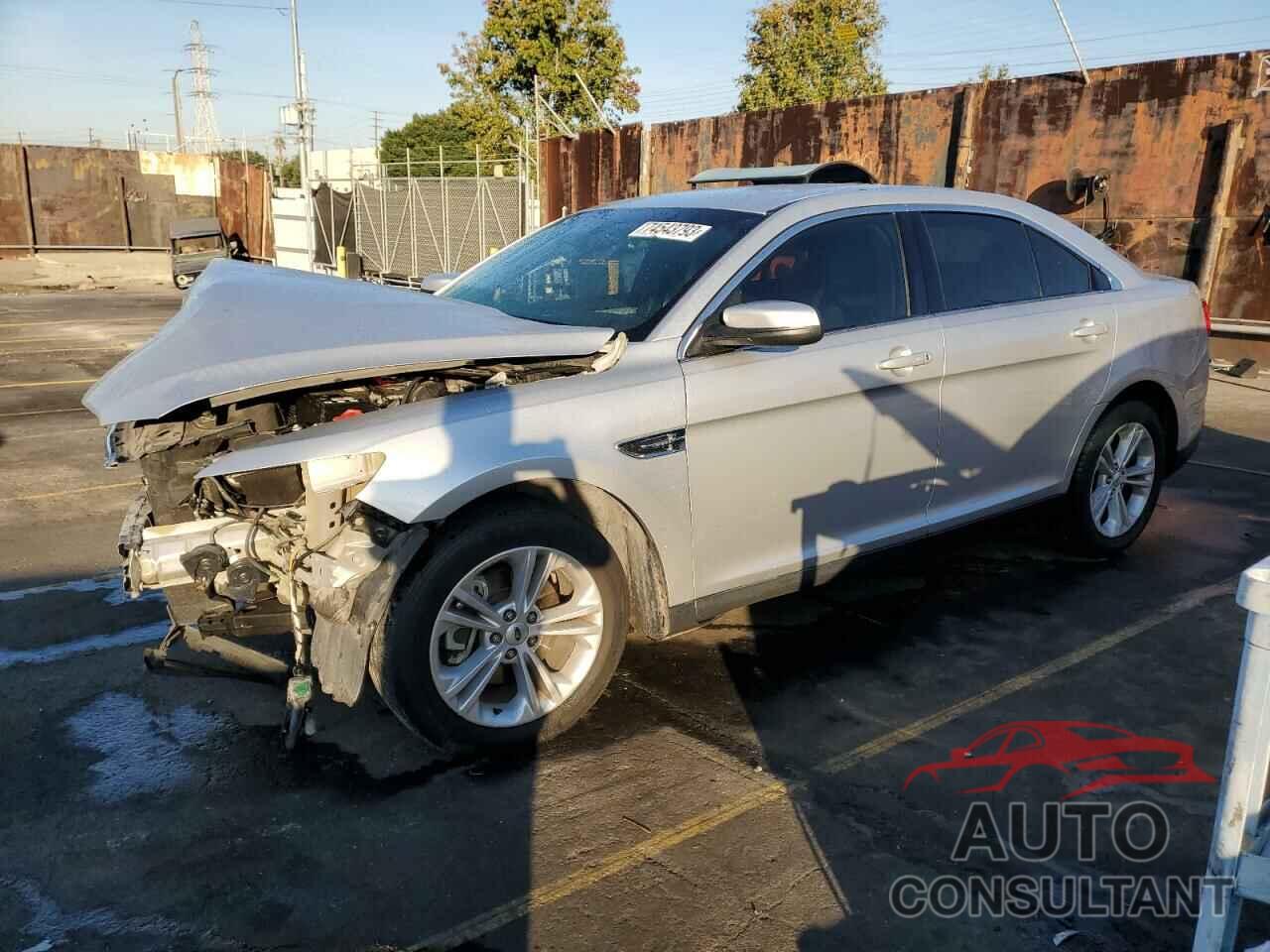 FORD TAURUS 2017 - 1FAHP2E89HG117268