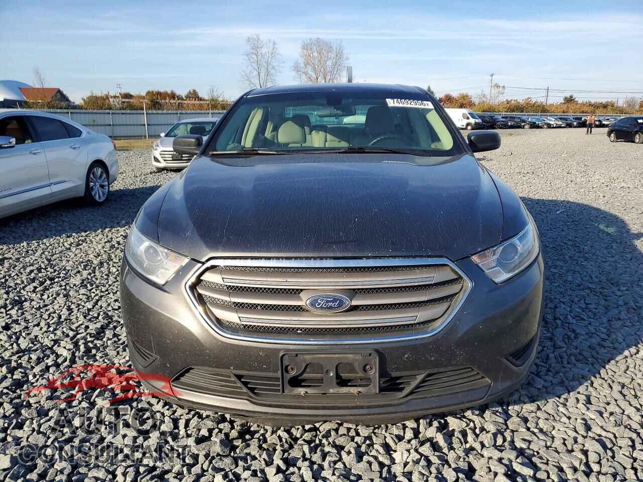 FORD TAURUS 2018 - 1FAHP2D85JG119560