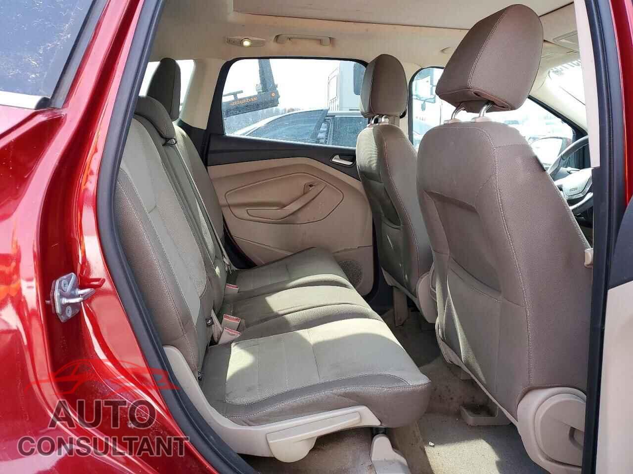 FORD ESCAPE 2016 - 1FMCU0GX4GUC51316