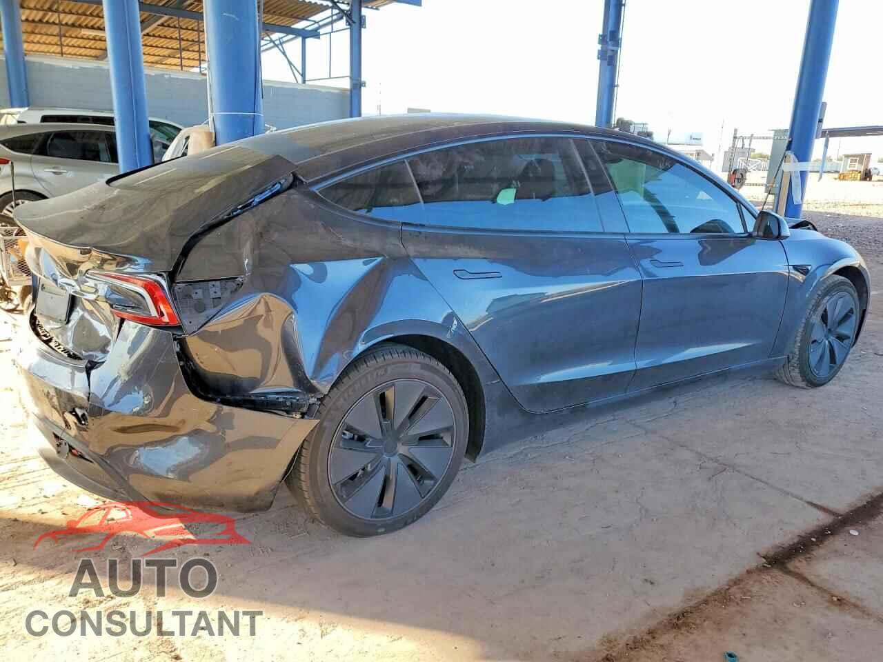 TESLA MODEL 3 2025 - 5YJ3E1EA5SF930678