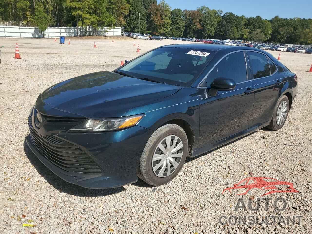 TOYOTA CAMRY 2018 - 4T1B11HK0JU549656