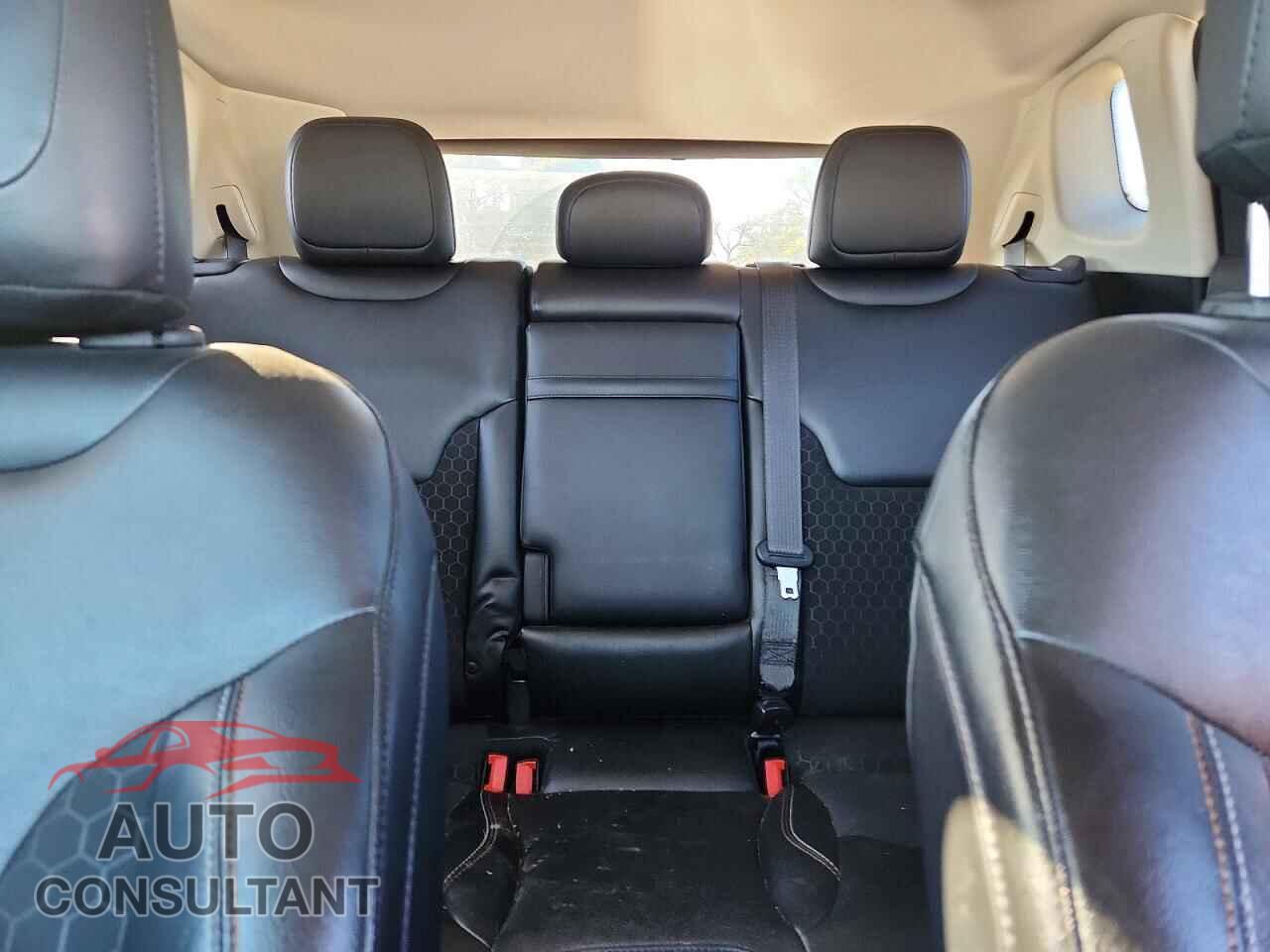 JEEP COMPASS 2018 - 3C4NJCBB5JT166232