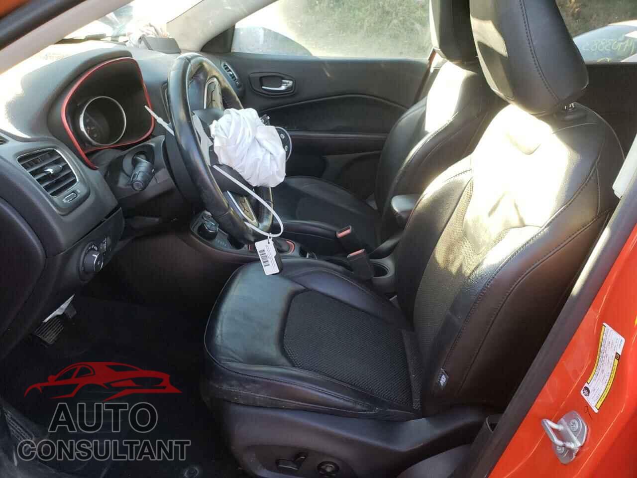 JEEP COMPASS 2018 - 3C4NJDDB5JT201256