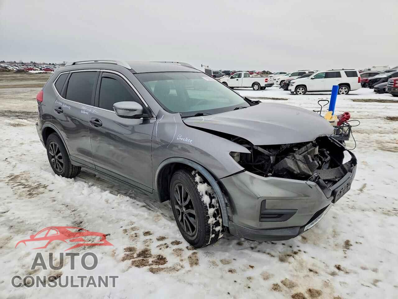 NISSAN ROGUE 2017 - KNMAT2MV4HP611925
