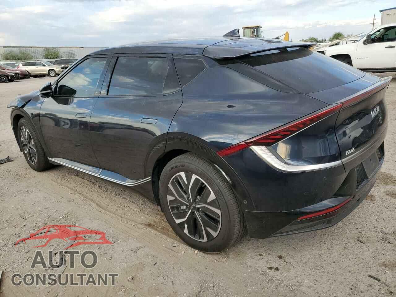 KIA EV6 LIGHT 2023 - KNDC3DLC5P5119175
