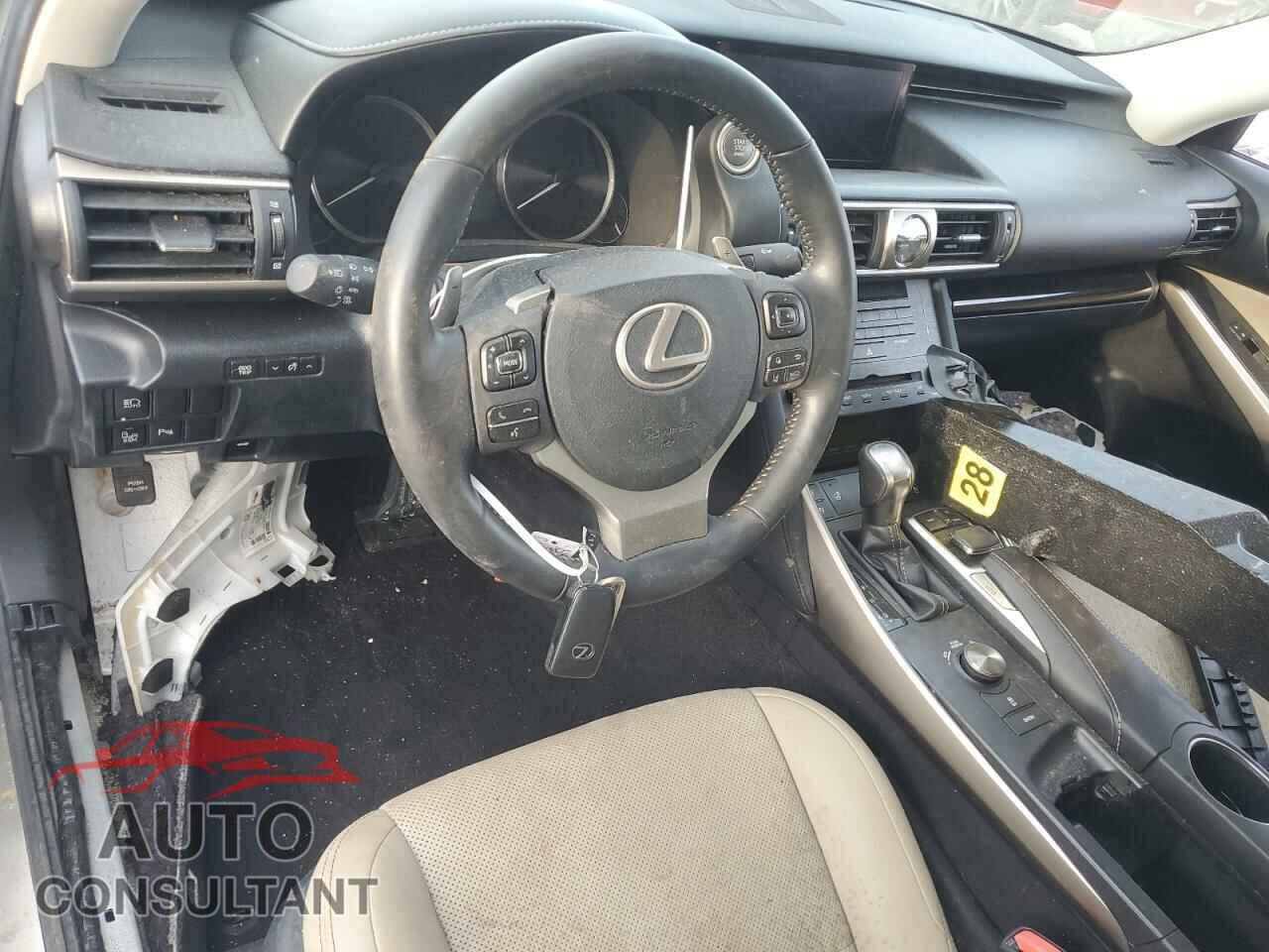 LEXUS IS 2019 - JTHBA1D28K5088310
