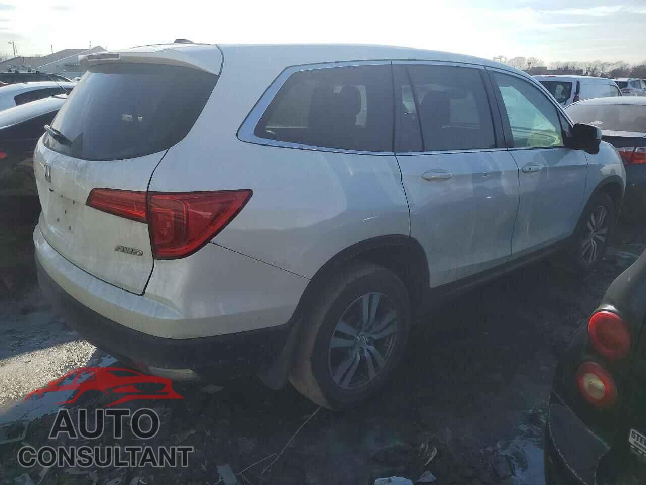 HONDA PILOT 2017 - 5FNYF6H69HB104108