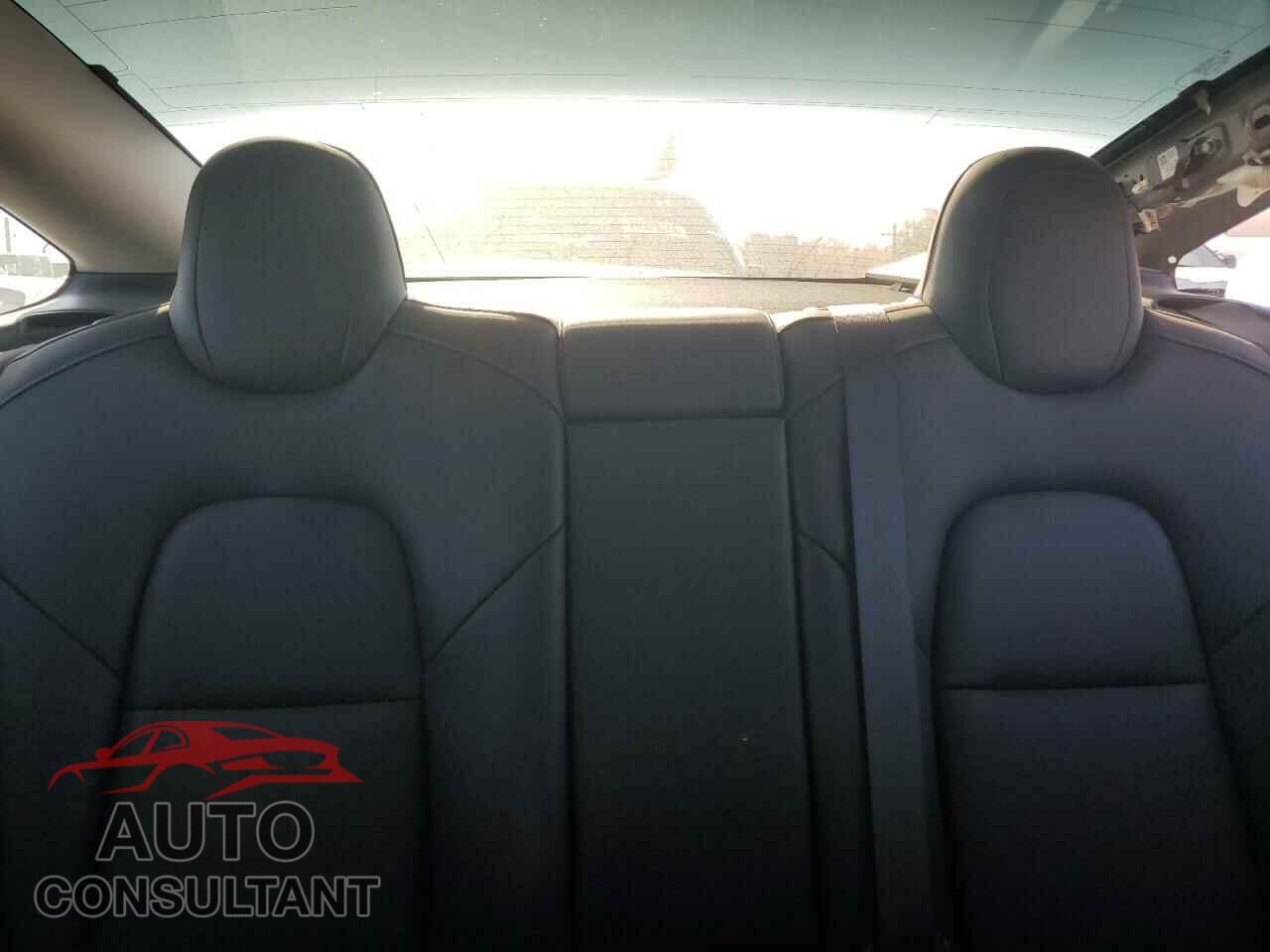 TESLA MODEL 3 2023 - 5YJ3E1EA3PF667744