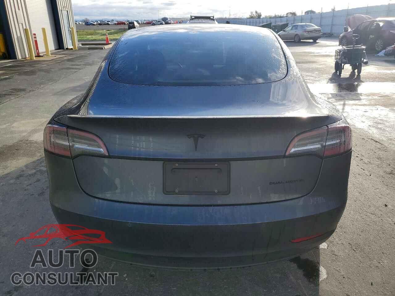 TESLA MODEL 3 2022 - 5YJ3E1EB7NF123852