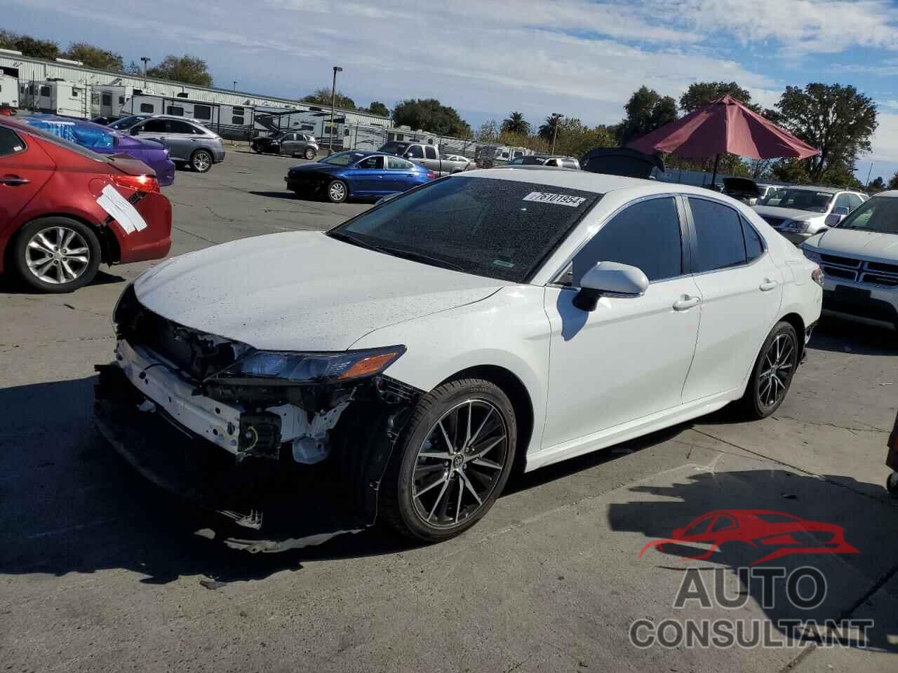TOYOTA CAMRY 2023 - 4T1G11AK4PU776597