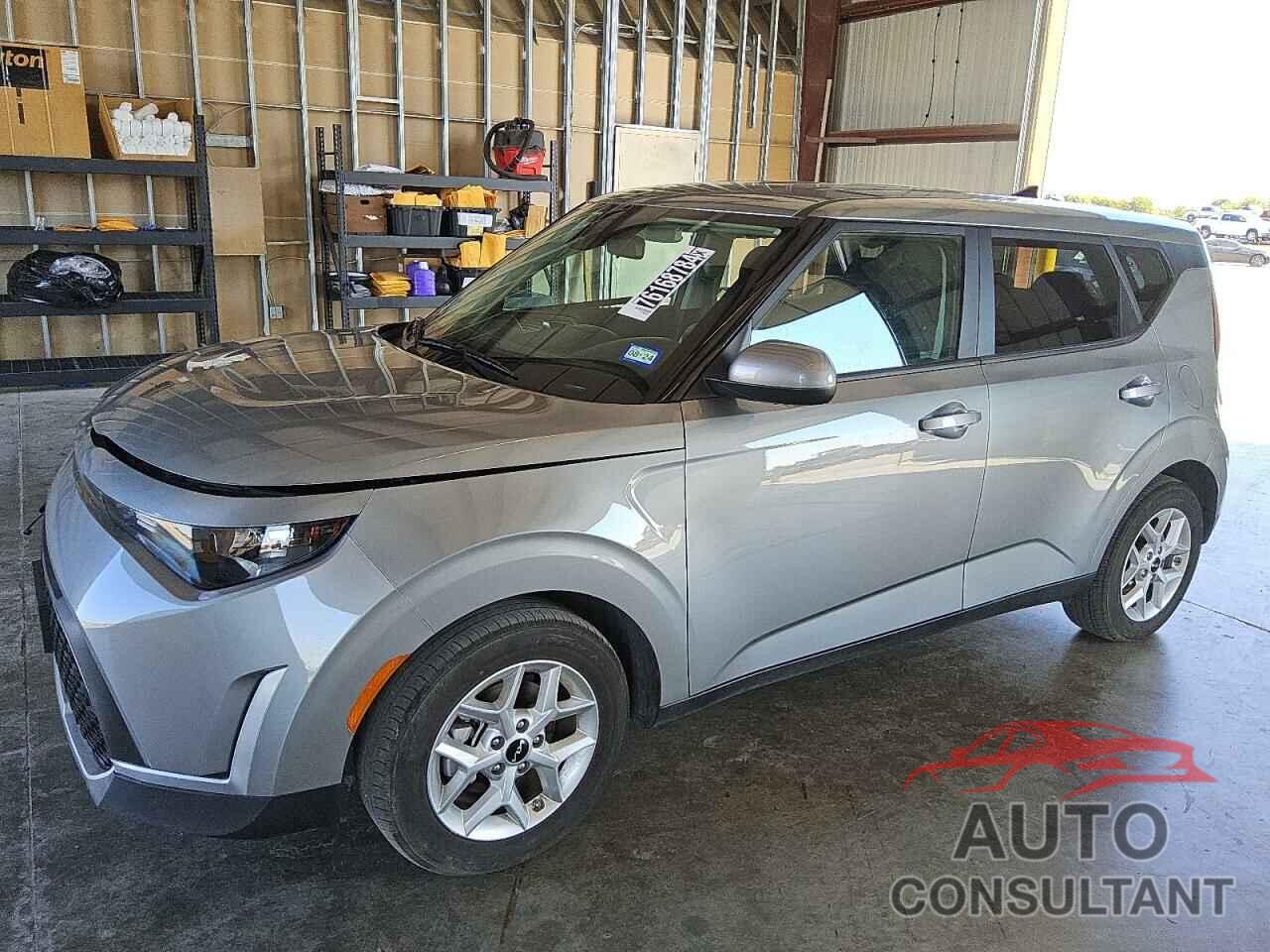 KIA SOUL 2024 - KNDJ23AU0R7897360