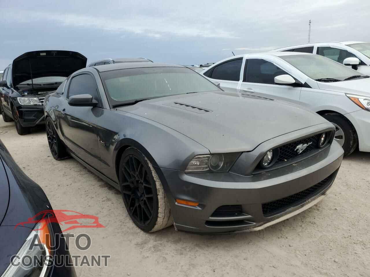 FORD MUSTANG 2014 - 1ZVBP8CF4E5249363