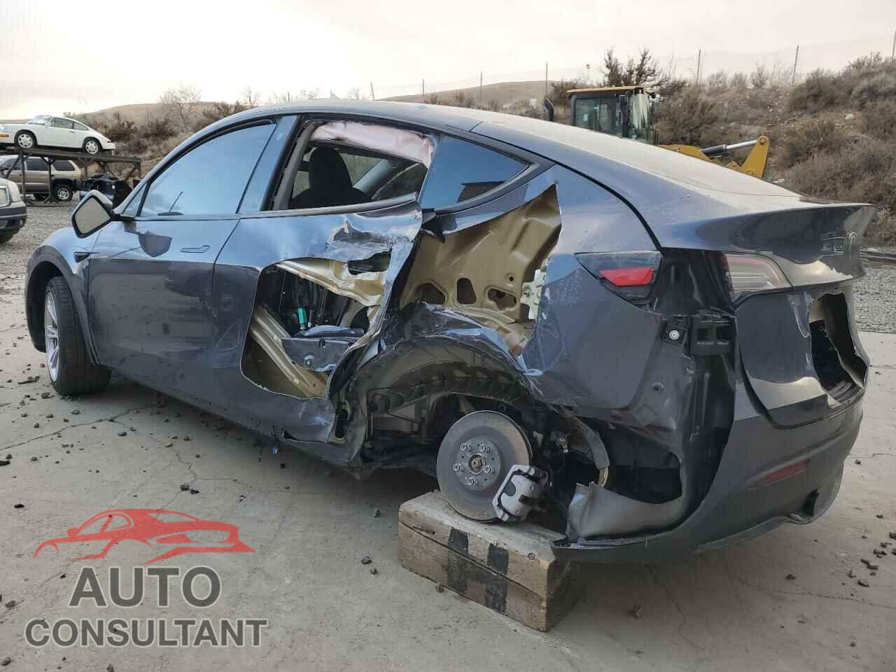 TESLA MODEL Y 2023 - 7SAYGDEE5PF747229