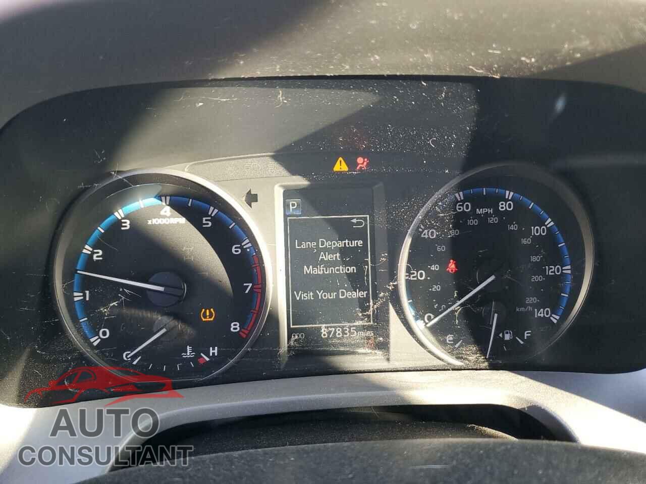 TOYOTA RAV4 2017 - 2T3BFREV2HW640556