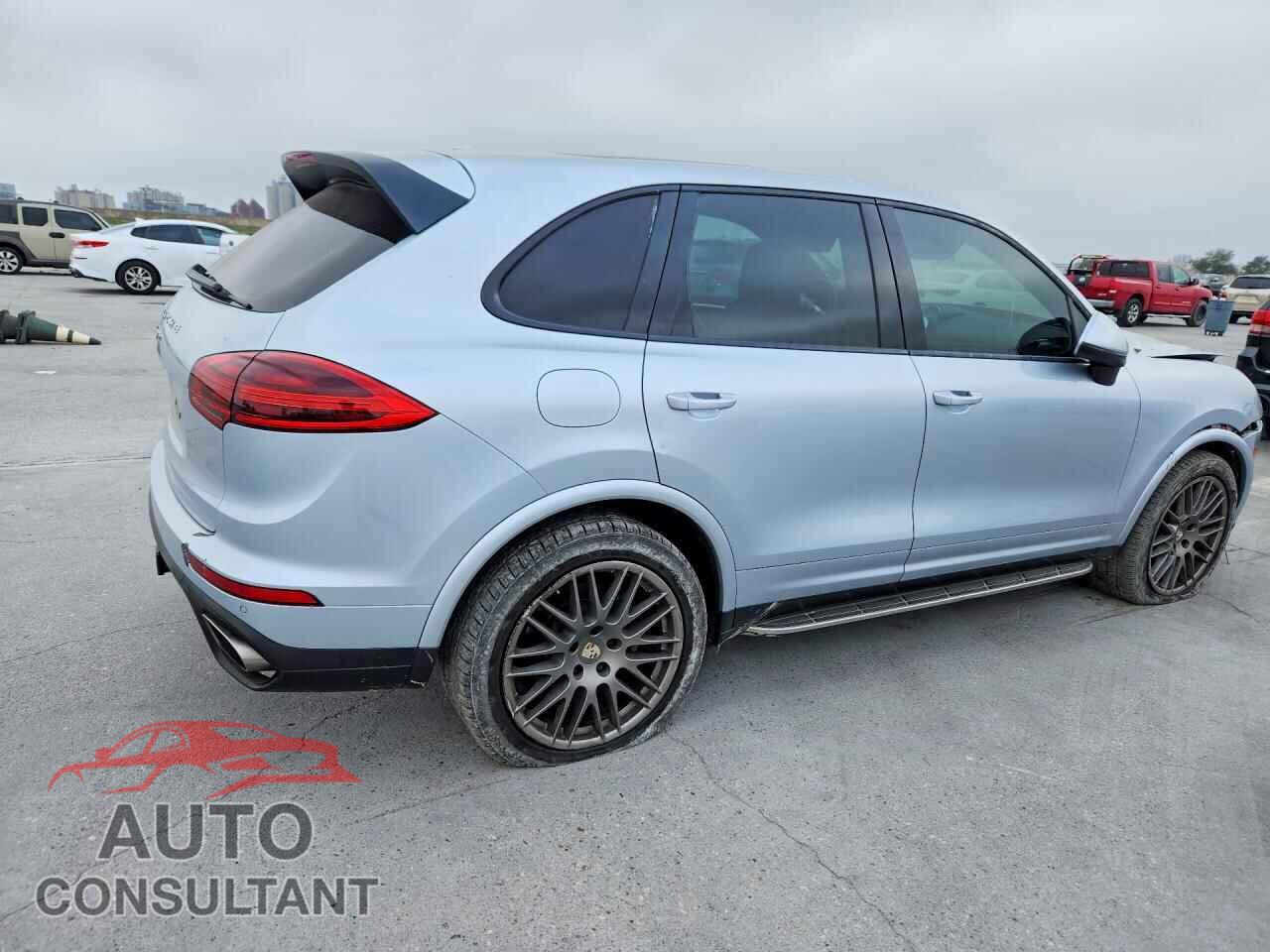 PORSCHE CAYENNE 2017 - WP1AA2A22HKA86956