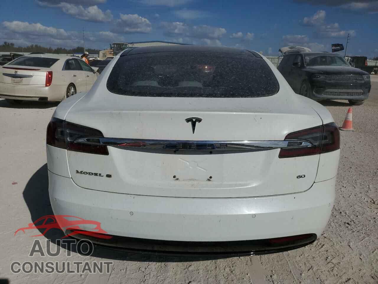 TESLA MODEL S 2016 - 5YJSA1E1XGF150836