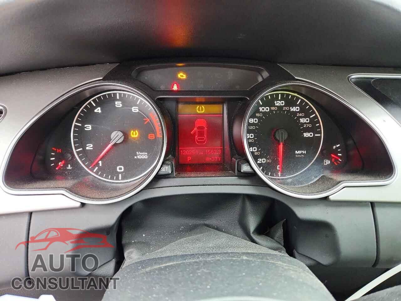 AUDI A5 2011 - WAUCFAFH3BN002360