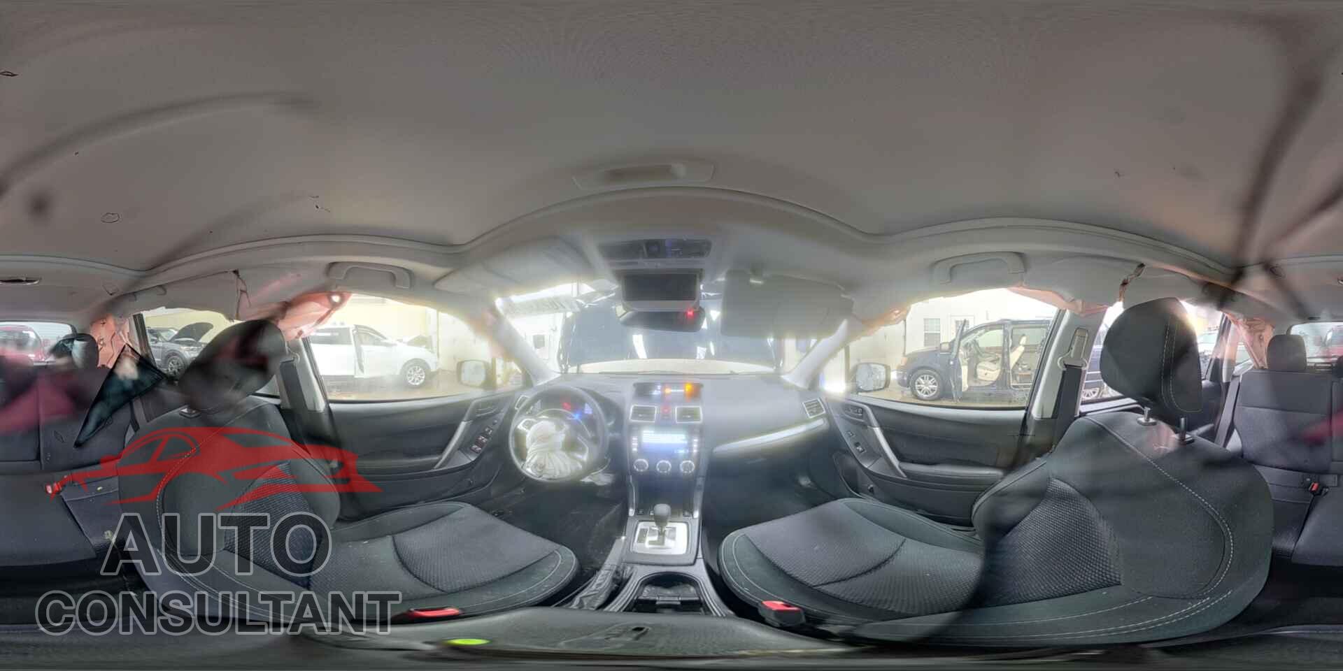 SUBARU FORESTER 2018 - JF2SJAEC2JH618200