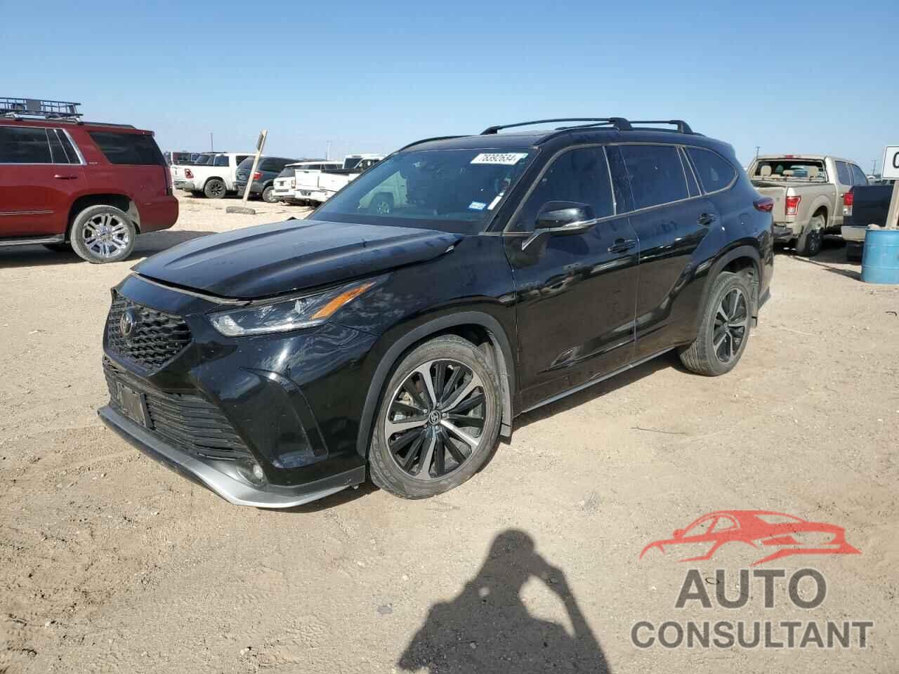 TOYOTA HIGHLANDER 2022 - 5TDLZRAHXNS131887