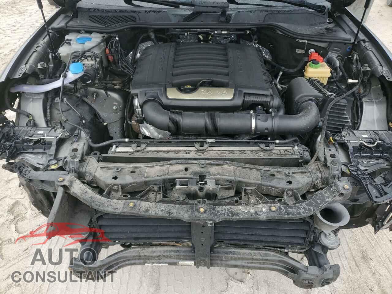 PORSCHE CAYENNE 2016 - WP1AA2A21GLA03994