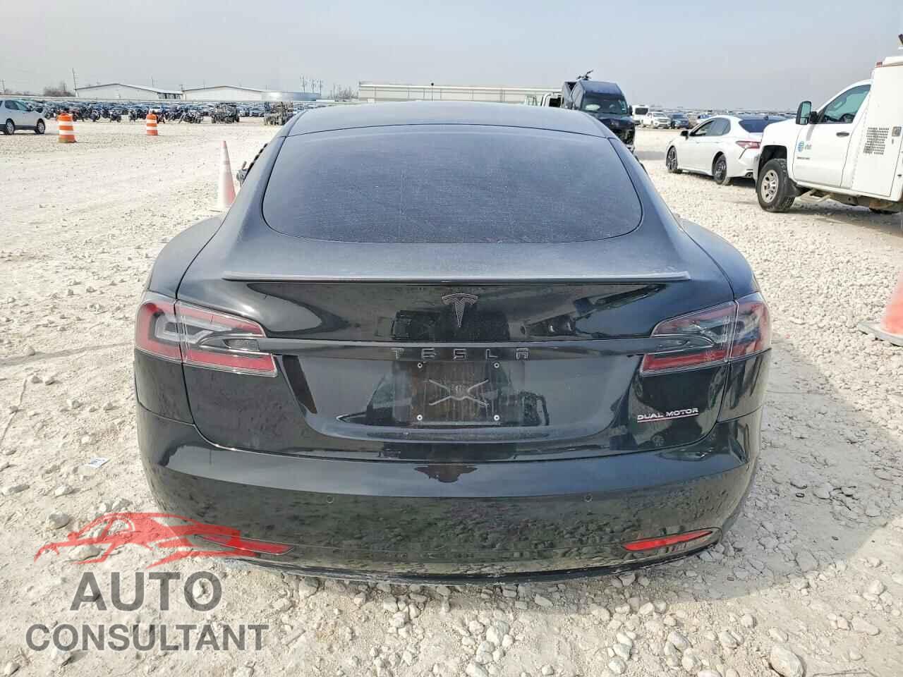 TESLA MODEL S 2021 - 5YJSA1E40MF423790