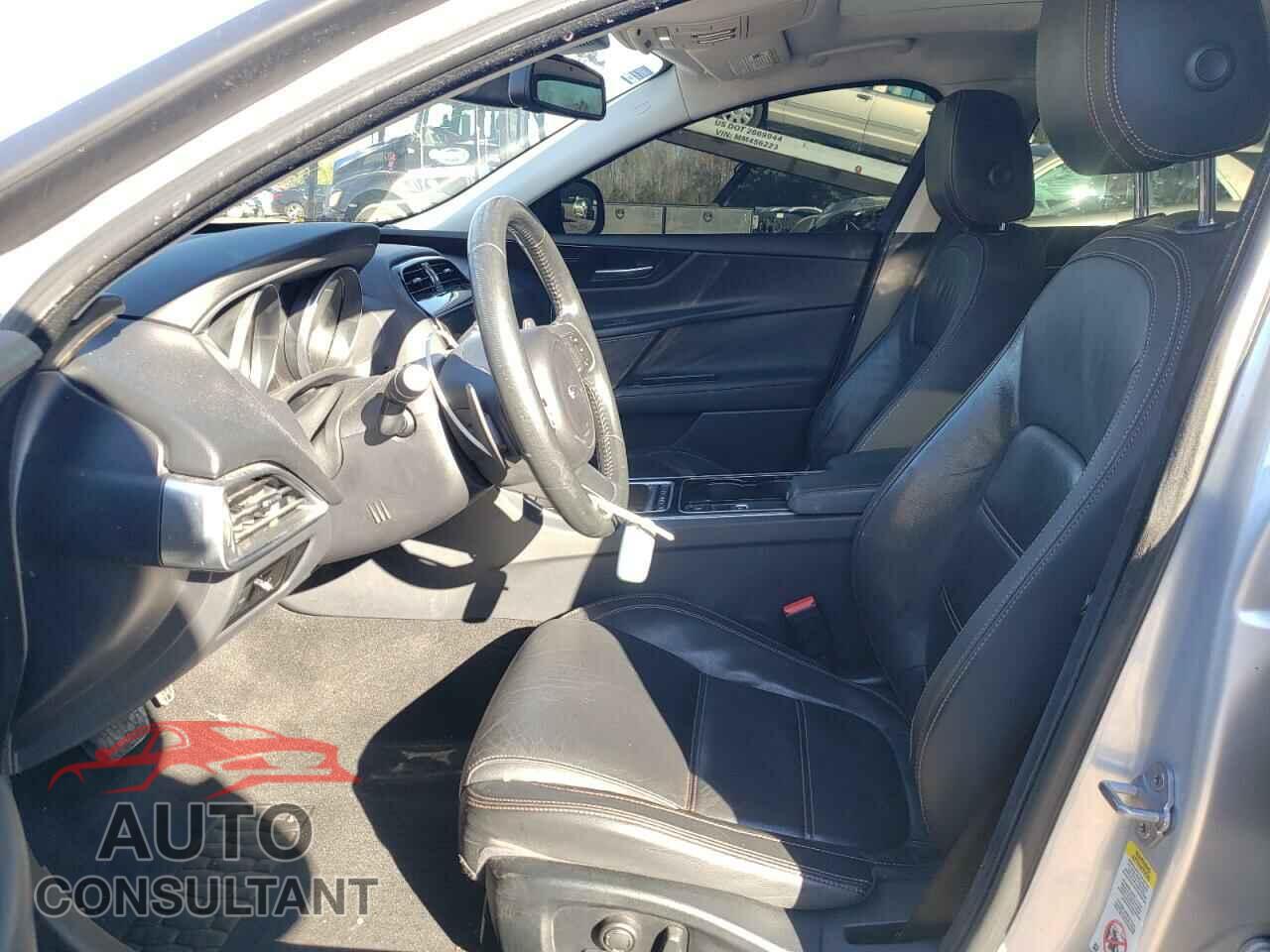 JAGUAR XE 2017 - SAJAE4BV3HA966467