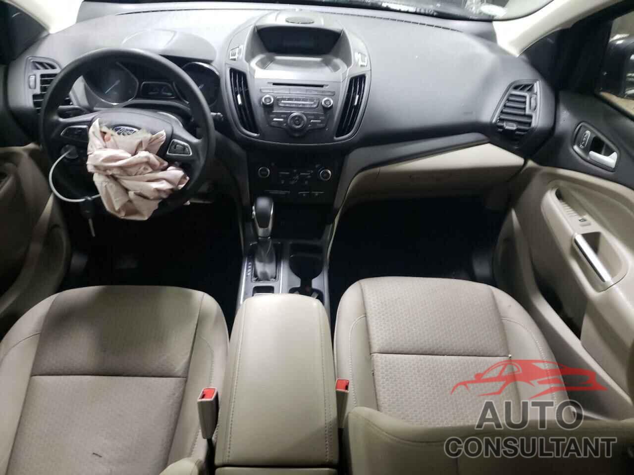 FORD ESCAPE 2018 - 1FMCU0GD0JUB66924