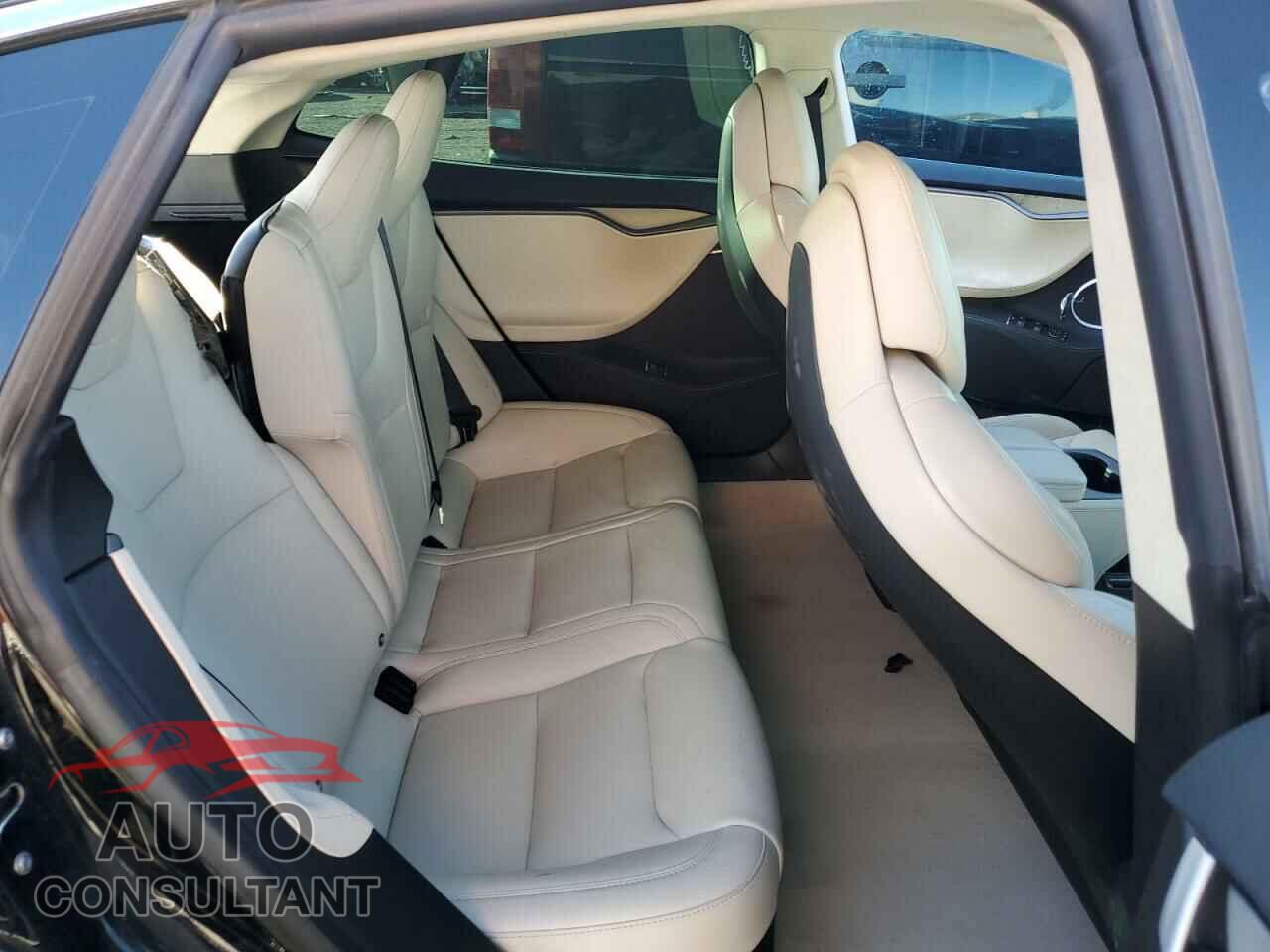 TESLA MODEL S 2018 - 5YJSA1E23JF265908