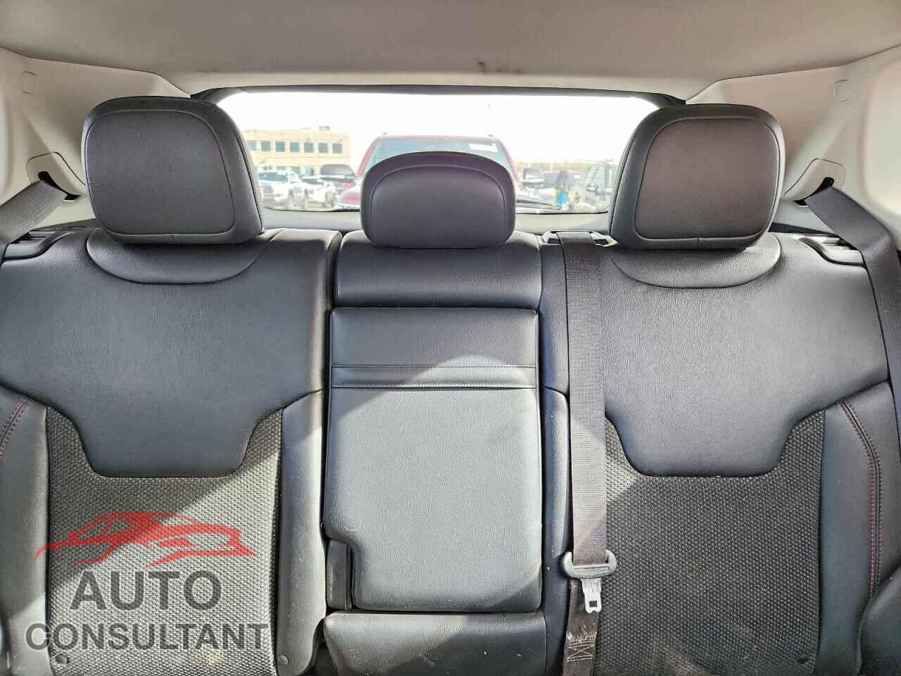 JEEP COMPASS 2019 - 3C4NJDDB7KT739989