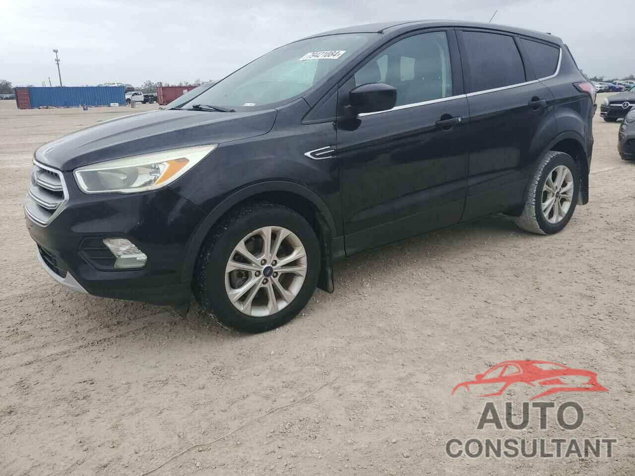 FORD ESCAPE 2017 - 1FMCU9GD4HUC70234