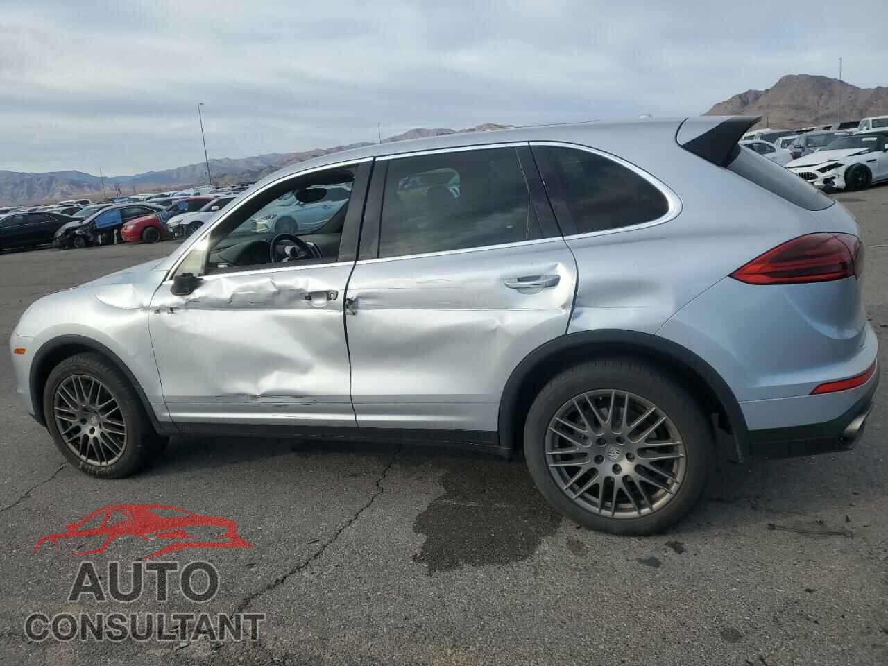 PORSCHE CAYENNE 2016 - WP1AA2A20GKA15799