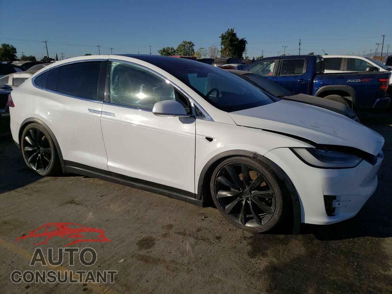 TESLA MODEL X 2017 - 5YJXCBE20HF050017