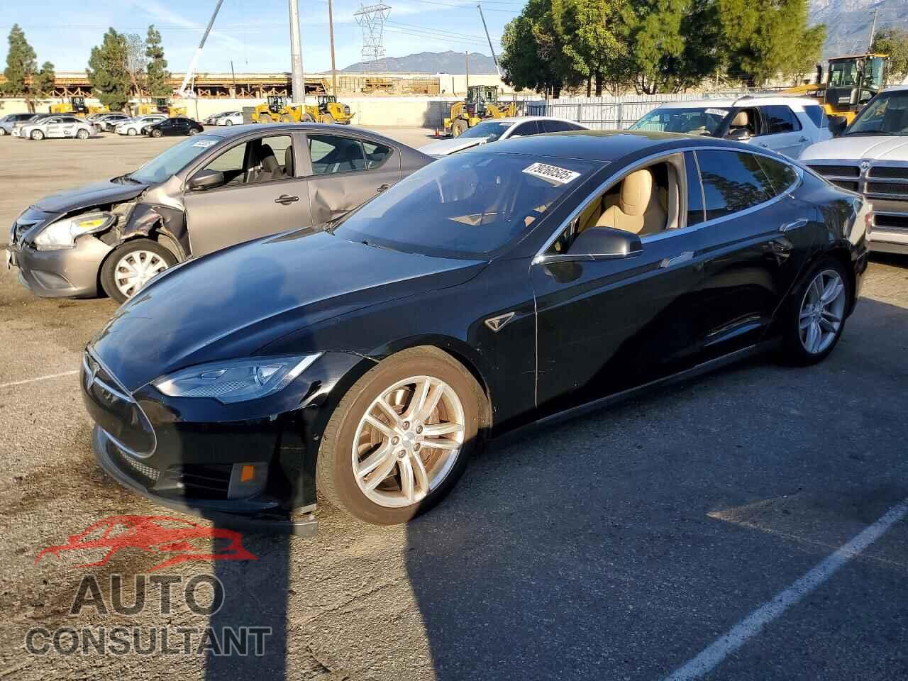 TESLA MODEL S 2015 - 5YJSA1S21FF084995