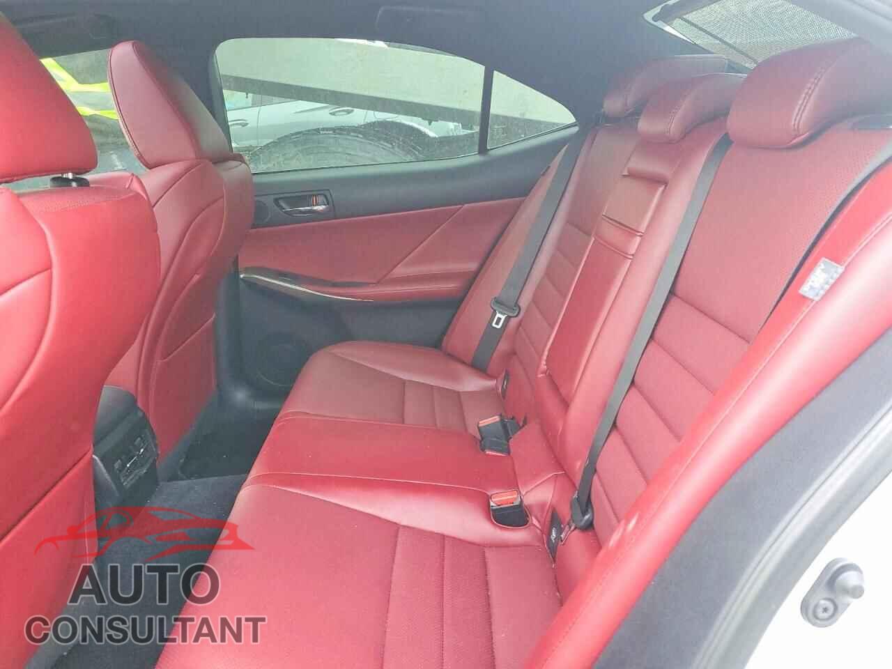 LEXUS IS 2014 - JTHCE1D29E5002418
