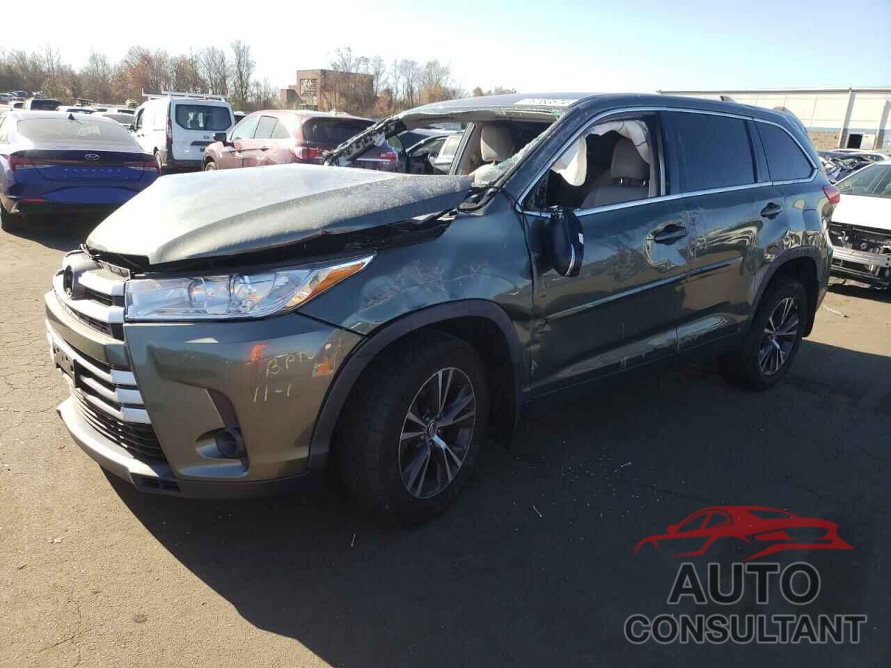 TOYOTA HIGHLANDER 2019 - 5TDBZRFH6KS700606