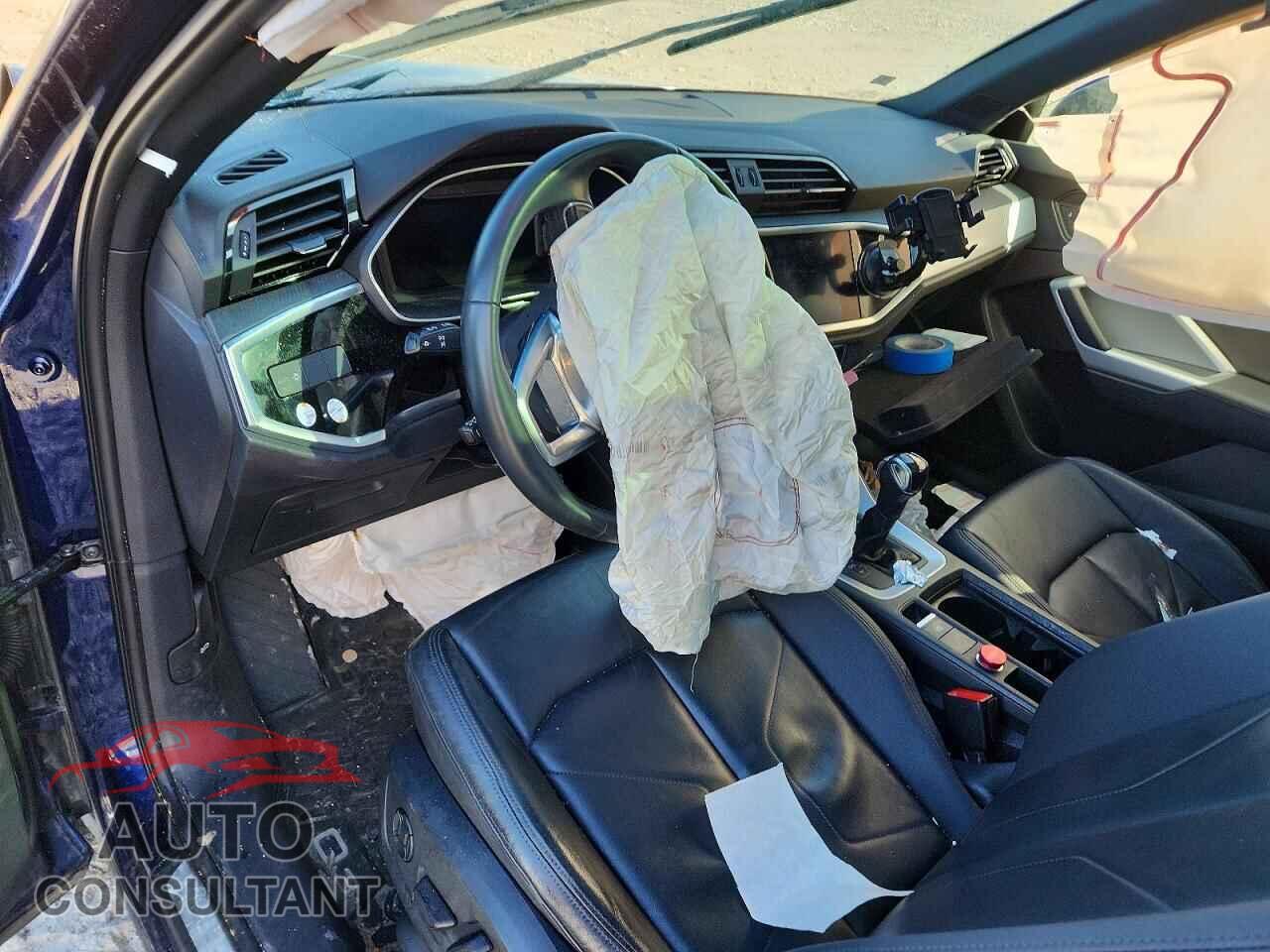 AUDI Q3 2021 - WA1DECF3XM1013127