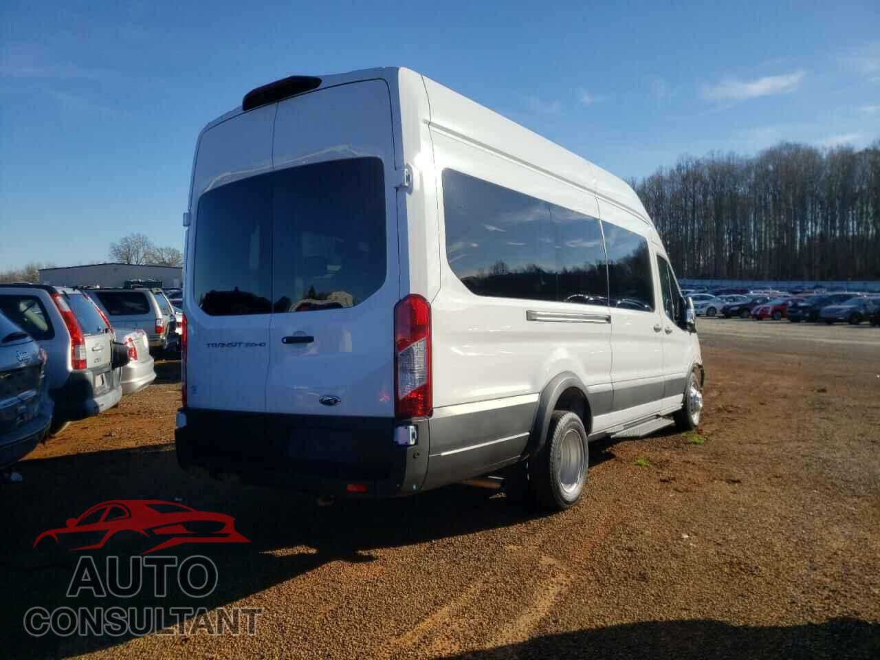 FORD TRANSIT 2023 - 1FBVU4X82PKA06690