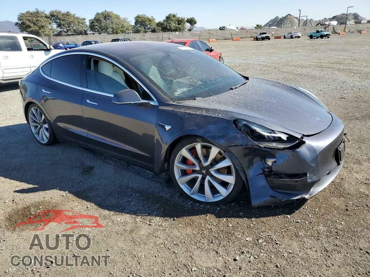 TESLA MODEL 3 2018 - 5YJ3E1EB7JF171202