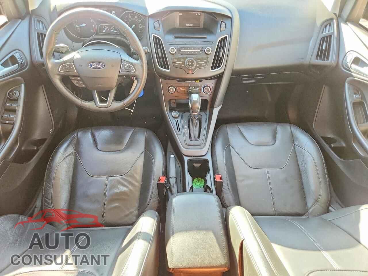 FORD FOCUS 2016 - 1FADP3K29GL325953