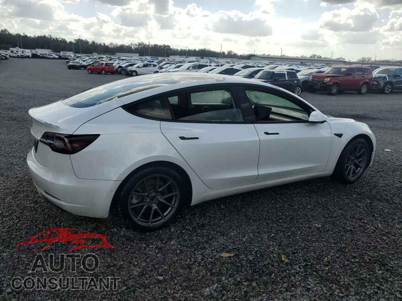 TESLA MODEL 3 2021 - 5YJ3E1EA5MF850610