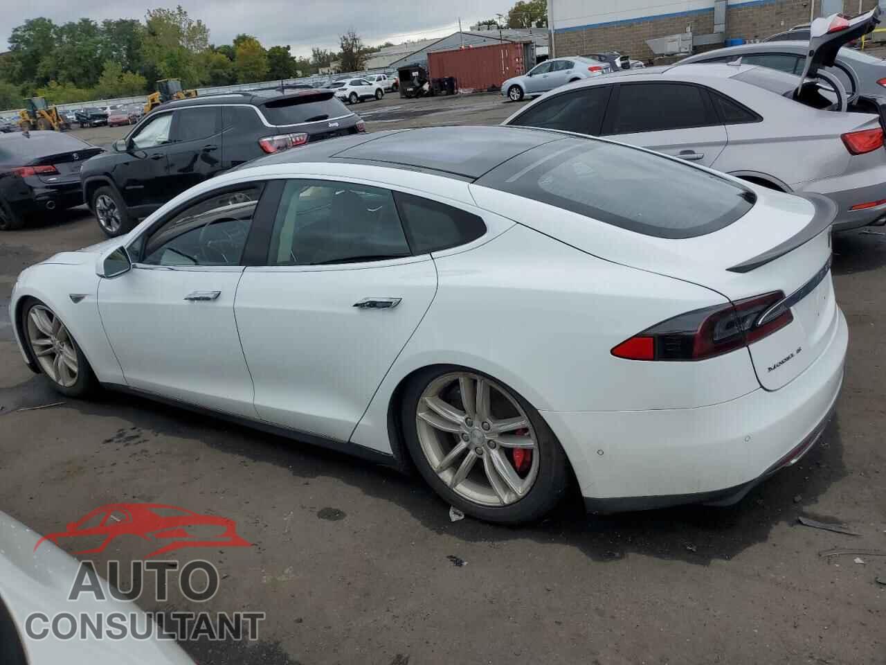 TESLA MODEL S 2015 - 5YJSA1H47FF084248