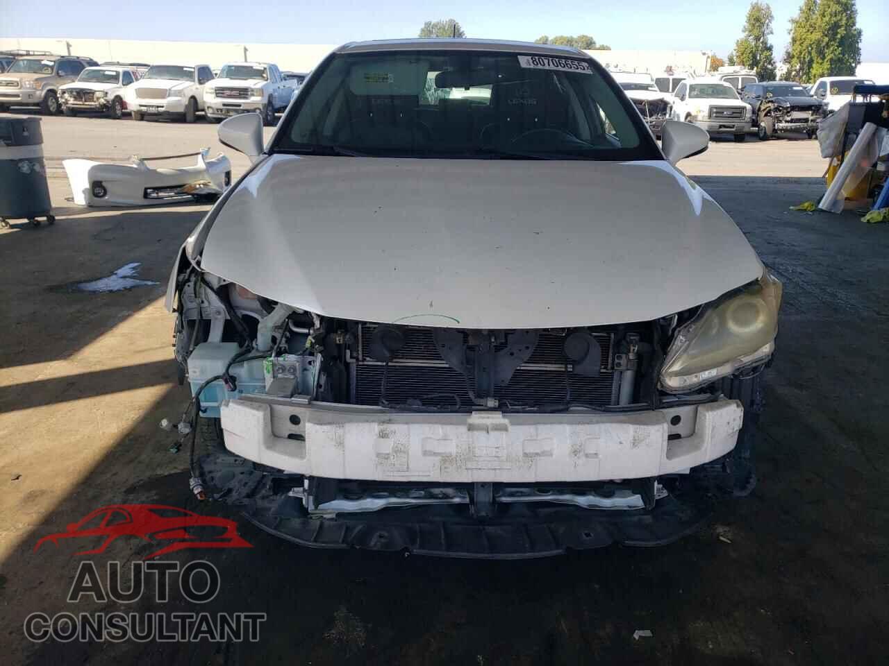 LEXUS CT 200 2011 - JTHKD5BH4B2012185